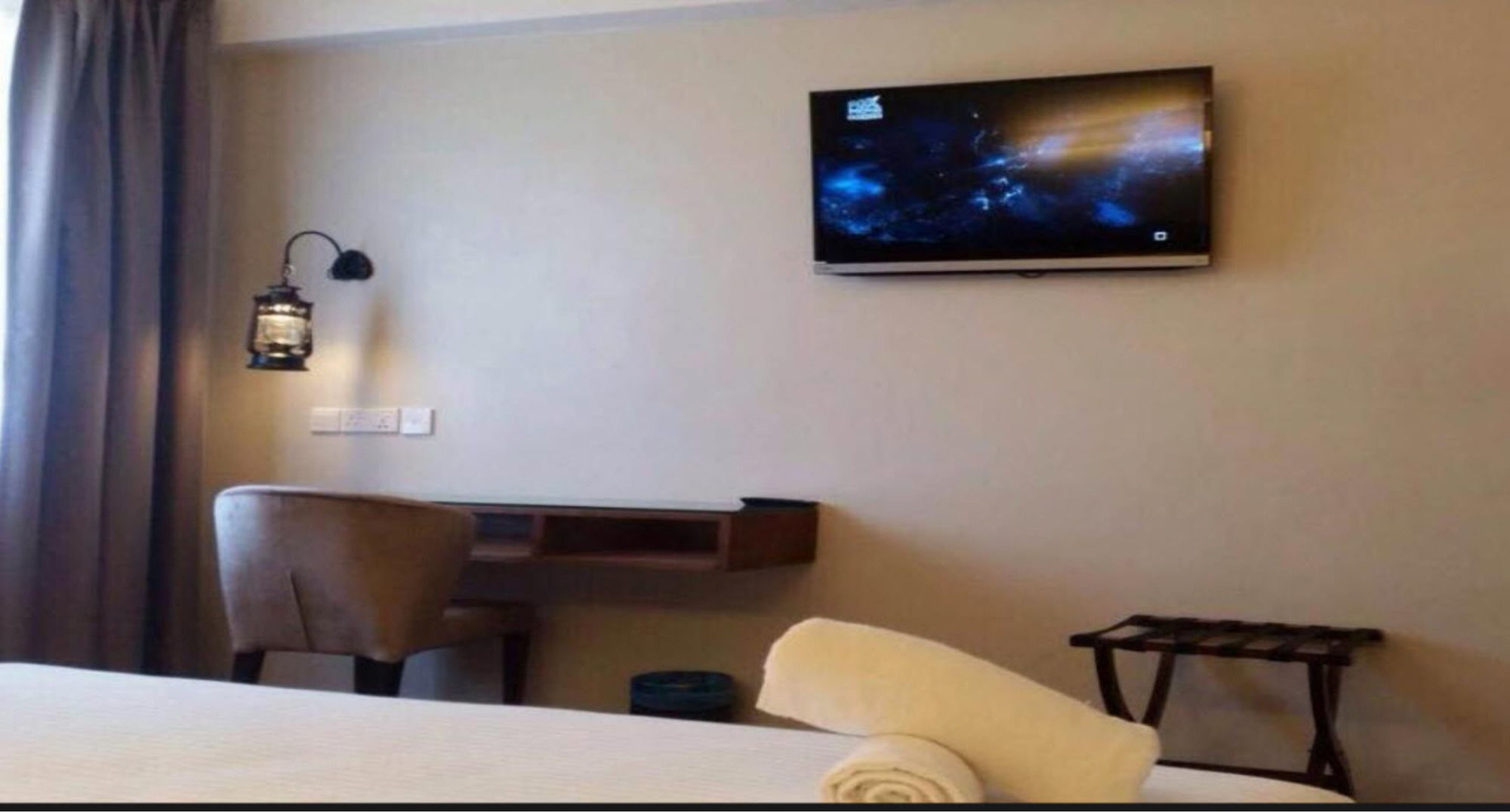Mandurah Hotel Куантан Экстерьер фото